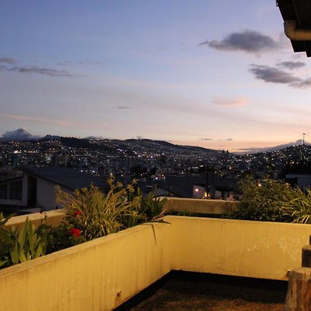 Apartamento Casa de Tulia Quito Exterior foto